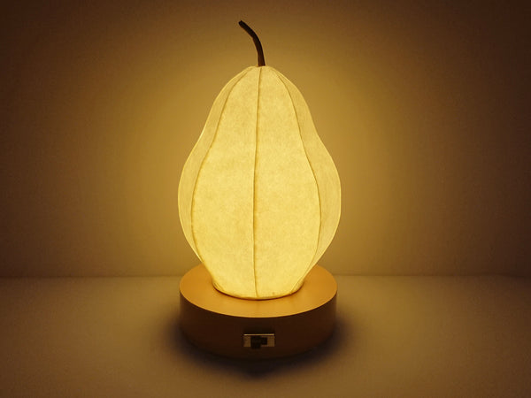 Lámpara de noche con pantalla de papel japonés tipo pera